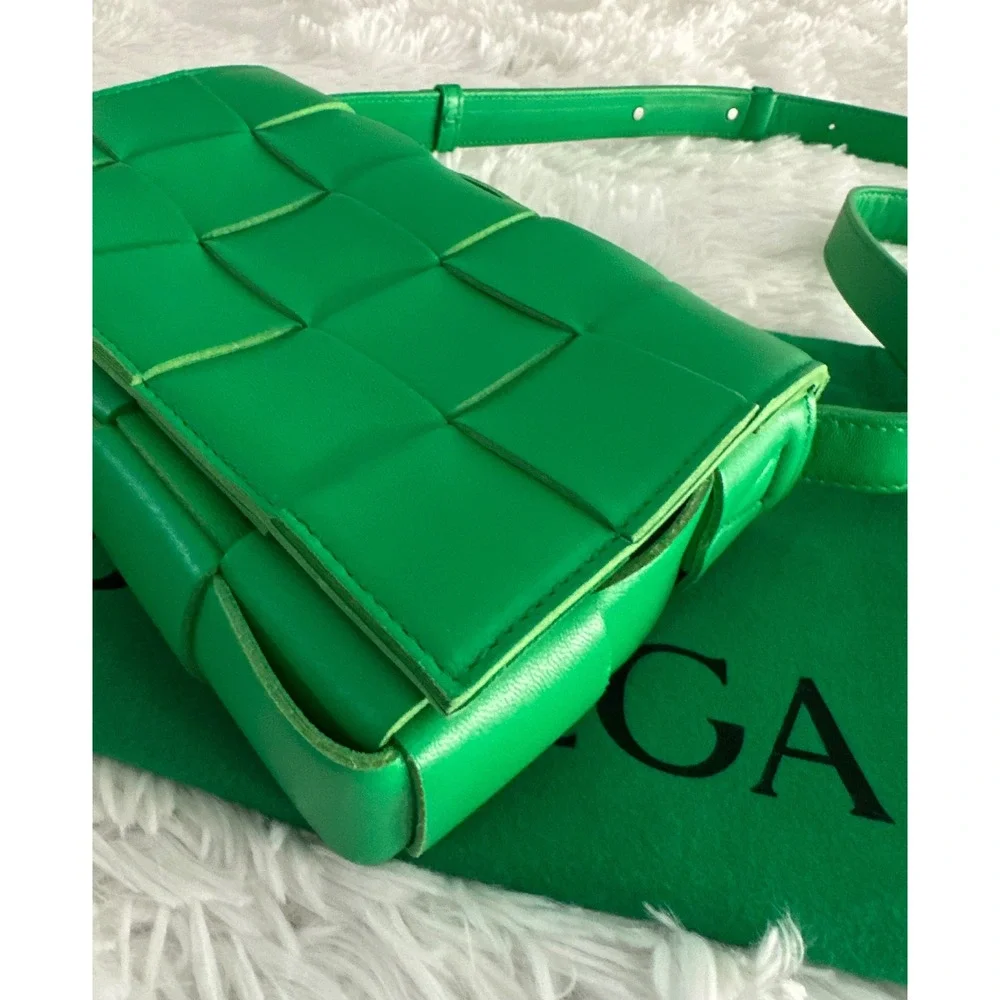 Bottega Veneta Cassette Leather Parakeet Green Crossbody Bag Handbag